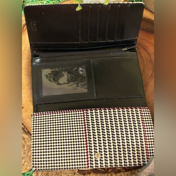 Lauren Ralph Lauren Black and White Houndstooth Clutch - Picture 6 of 12